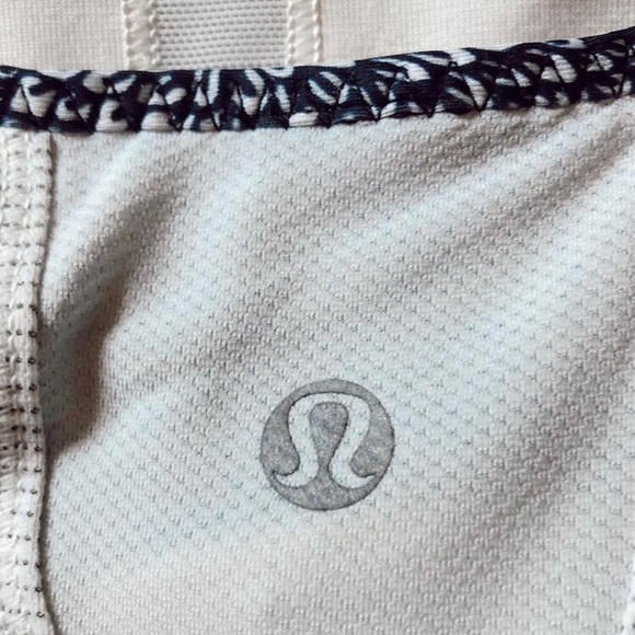 lululemon tank top - Picture 3 of 3